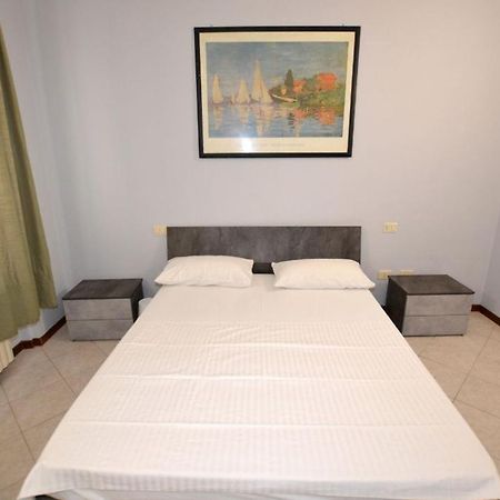 Appartamento Capolaterra Desenzano del Garda Buitenkant foto