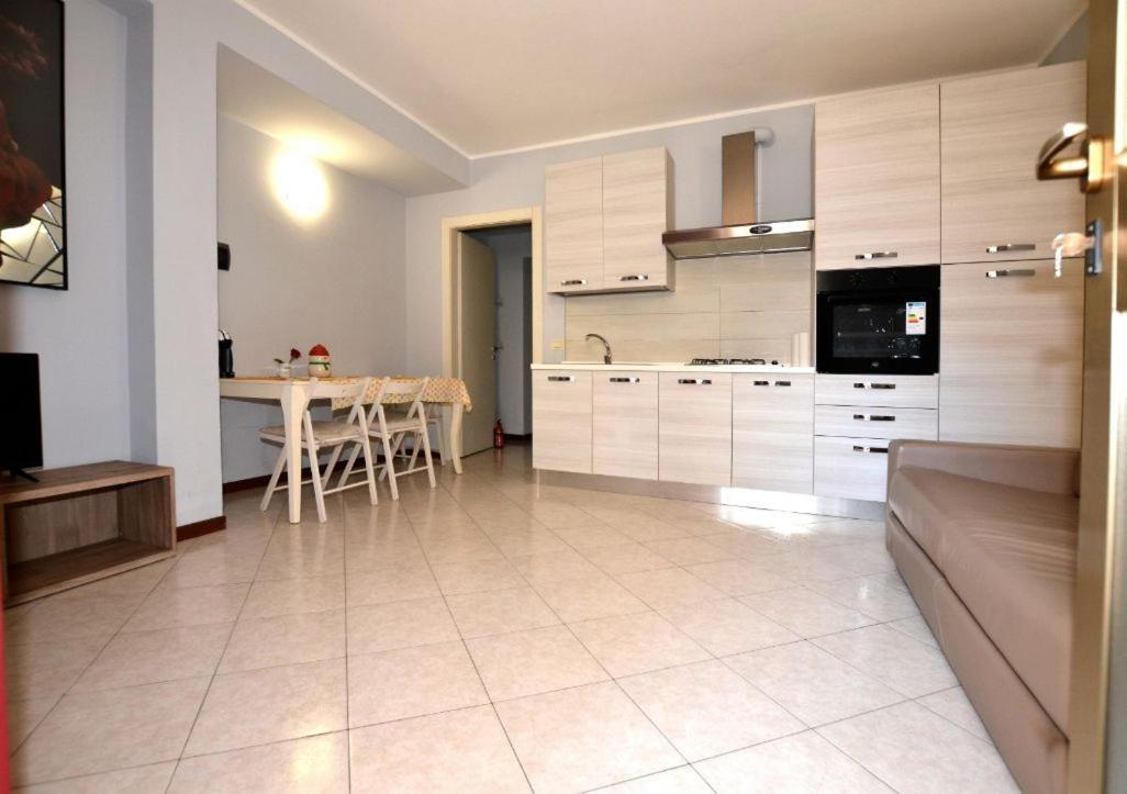Appartamento Capolaterra Desenzano del Garda Buitenkant foto